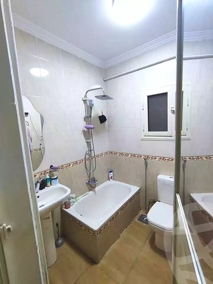 https://aqarmap.com.eg/en/listing/7376558-for-sale-cairo-ain-shams-el-hady-salamah-st