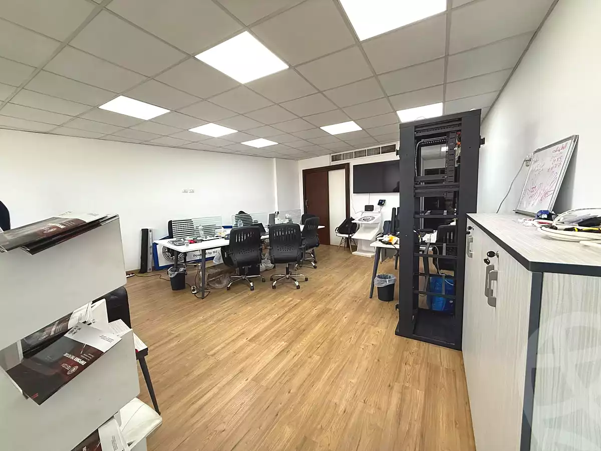 https://aqarmap.com.eg/ar/listing/7377364-for-rent-cairo-el-maadi-compounds-rayhanah-plaza