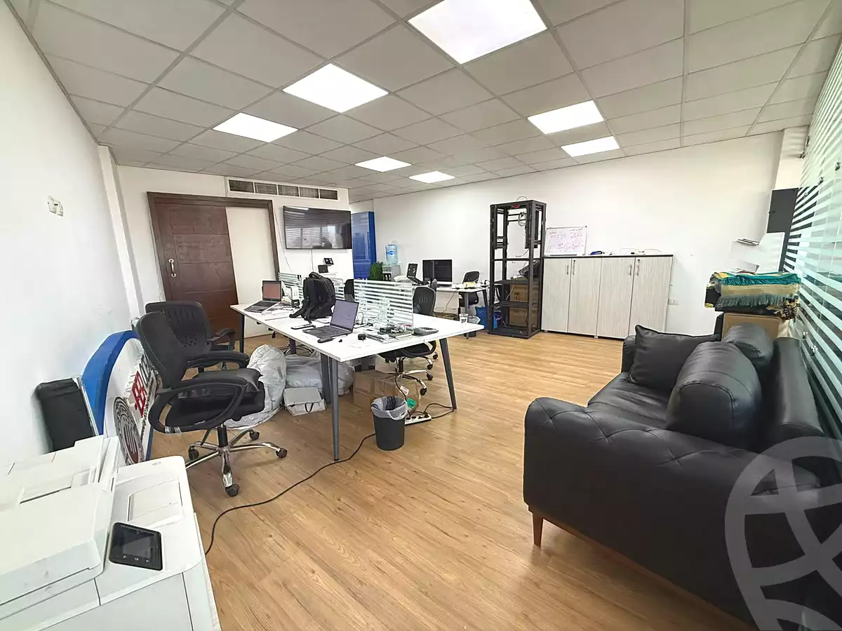 https://aqarmap.com.eg/ar/listing/7377364-for-rent-cairo-el-maadi-compounds-rayhanah-plaza