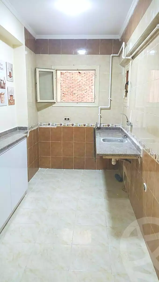 https://aqarmap.com.eg/ar/listing/7377511-for-sale-alexandria-sydy-bshr-sydy-bshr-bhry-gamal-abd-el-nasir-st