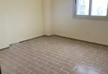 Apartment with Garden For sale - 2 rooms - floor 0