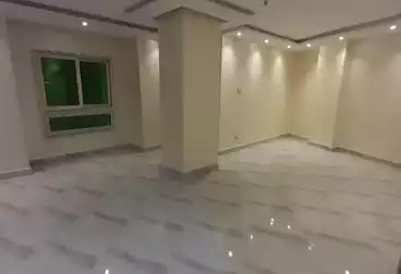 Administrative For rent - 8 rooms - floor 4