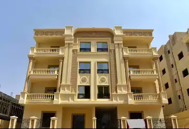 Apartment with Garden For sale in Bait El Watan