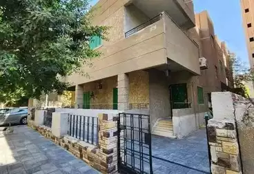 https://aqarmap.com.eg/ar/listing/4707743-for-sale-cairo-heliopolis-cairo-heliopolis-heliopolis-square-mohammed-farid-st