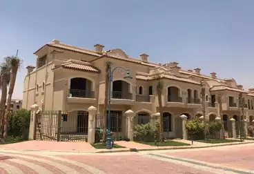 توين هاوس استلام فوري 271متر في الباتيو5ايست patio 5 east في الشروق