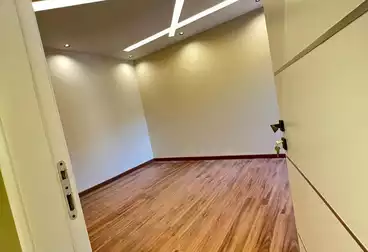 Apartment with Garden For sale - 3 rooms - floor 0