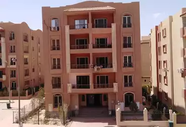 Apartments For sale in El Maamoura Compound