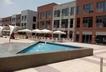 https://aqarmap.com.eg/ar/listing/4895250-for-sale-cairo-el-sheikh-zayed-city-compounds-the-courtyard-mall-dorra