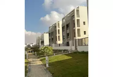 https://aqarmap.com.eg/ar/listing/4914617-for-sale-cairo-new-cairo-compounds-garden-residence-hyde-park