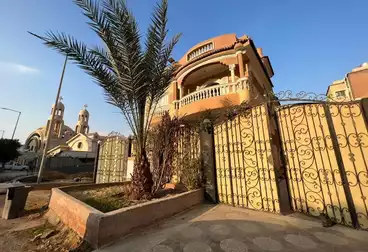 https://aqarmap.com.eg/ar/listing/4924781-for-sale-cairo-6th-of-october-compounds-dream-land-flower-resort