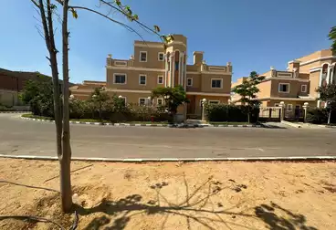 Separate Villa For sale in Cleopatra Palace Compound