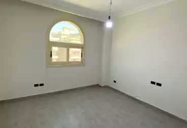 Duplex For rent in Street 100