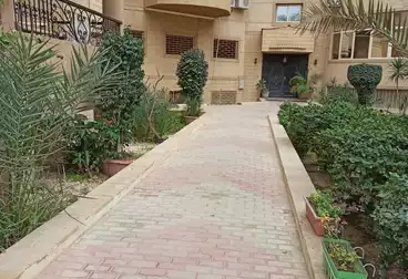 https://aqarmap.com.eg/ar/listing/4964210-for-sale-cairo-6th-of-october-featured-neighborhood-sixth-touristic-village-al-wageh-street