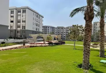 https://aqarmap.com.eg/en/listing/4969965-for-sale-cairo-new-cairo-compounds-garden-residence-hyde-park