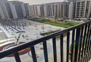 https://aqarmap.com.eg/en/listing/4989259-for-sale-cairo-new-cairo-compounds-garden-residence-hyde-park