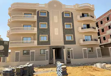 Apartment with Garden For sale - 3 rooms - floor 0