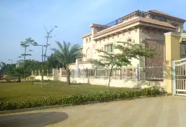 Separate Villa Semi Finished For sale in Green City Compound - Develeco