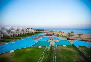 For investment, a chalet in Ain Sokhna, Blue Blue Village, with a monthly installment of 70 thousand