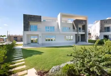 Villas For sale 1st row Ready to move  in Ras El Hekma