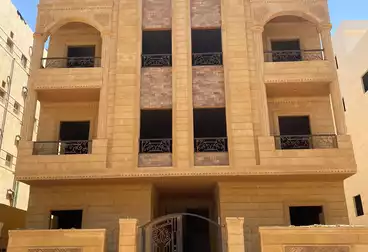 https://aqarmap.com.eg/en/listing/5014095-for-sale-cairo-badr-city-hai-el-ashgar-featured-neighborhood-bait-el-watan-rd