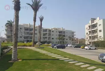 Apartment with Garden For rent in The Address Compound - Dorra