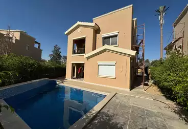 Villa for rent Finishing Ultra Modern with Swimming Pool at Mivida Compound