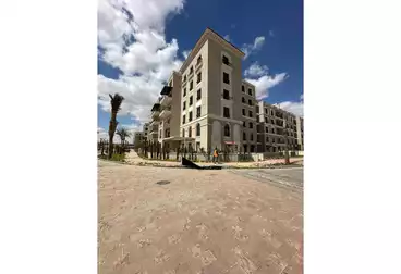 https://aqarmap.com.eg/en/listing/5041030-for-sale-cairo-el-sheikh-zayed-city-compounds-kmbwnd-fyldj-wyst-dr-llttwyr