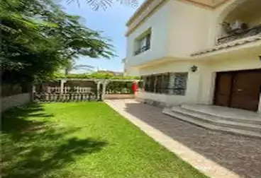 Separate Villa For sale in Ibn Sina St.