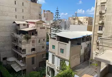 https://aqarmap.com.eg/ar/listing/5068367-for-sale-alexandria-kafr-abdo-ismailia-st