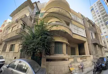 https://aqarmap.com.eg/en/listing/5077761-for-sale-alexandria-moharram-bey-el-rasafa-st