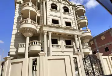 عمارة 650م للبيع