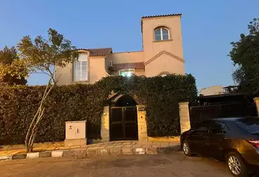 Separate Villa For sale in Ibn Ennafees St.