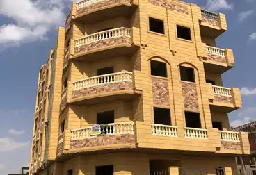 https://aqarmap.com.eg/ar/listing/5093975-for-sale-cairo-badr-city-hai-el-ashgar-featured-neighborhood-bait-el-watan-rd