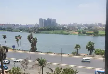 studio fully furnished with ac's and view on nile river