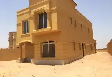 Villas For sale in Royal Meadows Compound - Arco