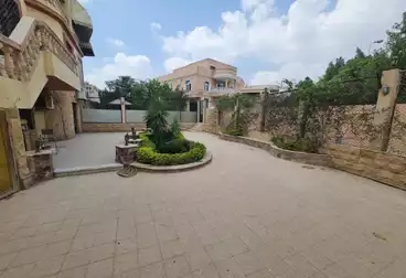 https://aqarmap.com.eg/en/listing/5095614-for-sale-cairo-new-cairo-compounds-la-rose