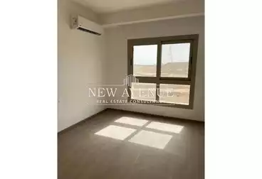 Apartment prime location fully finished golf view Y-HE 31