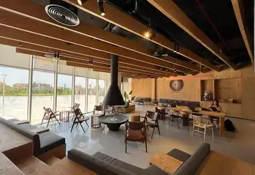 Commercial For sale - floor 0