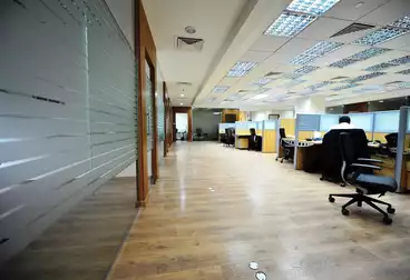 إداري للإيجار - 5 غرف - بالدور 1