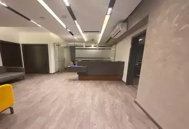 Administrative For rent - 5 rooms - floor 2