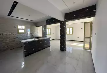 Apartments For sale - 4 rooms - floor 1
