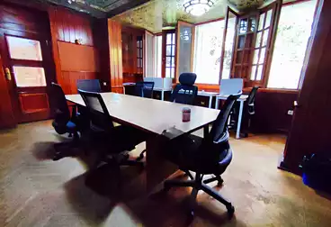 Administrative Building For rent - 8 rooms