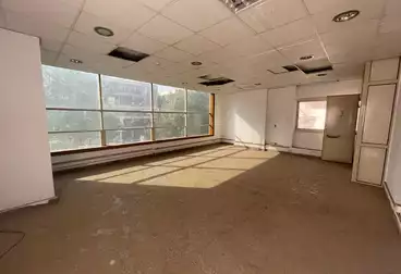 Administrative For rent - 8 rooms - floor 5
