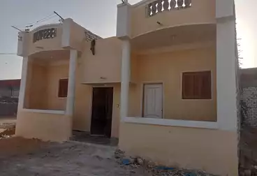 House / Home For sale - 3 rooms
