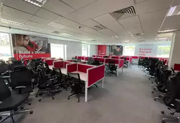 إداري للإيجار - 6 غرف - بالدور 5