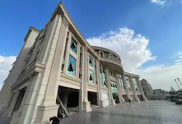 مبنى إداري للإيجار - 10 غرف - بالدور 3