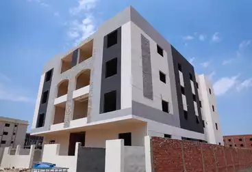 Apartment with Garden For sale - 3 rooms - floor 0