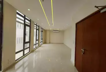 Offices For rent - 3 rooms - floor 2