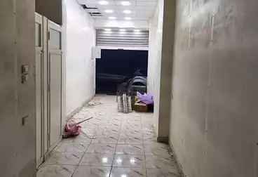 محلات للبيع - بالدور 0
