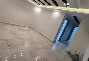 undefined undefined - 2 rooms - floor 5